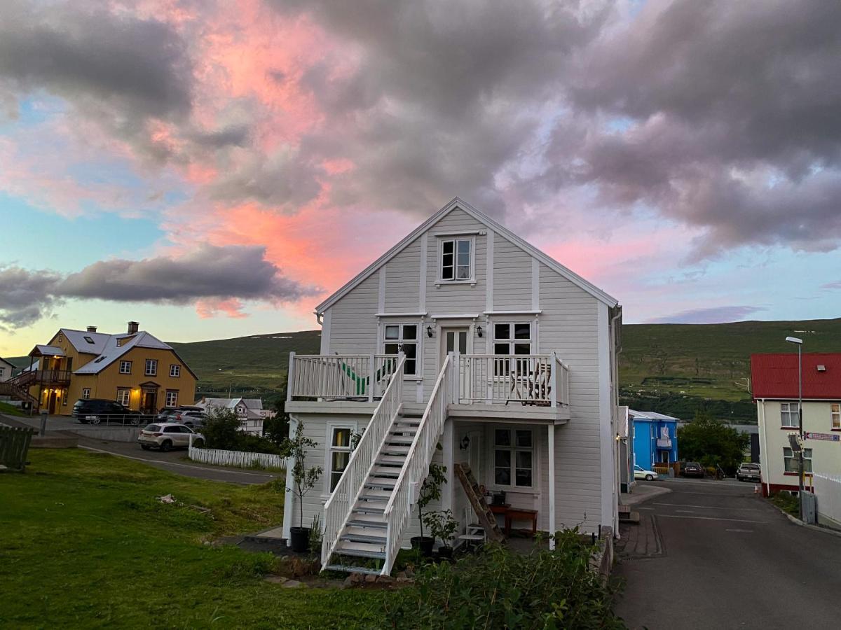 Old Town Luxury Apartment Akureyri Exteriör bild